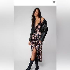 Nasty Gal dress size 4 new with tags